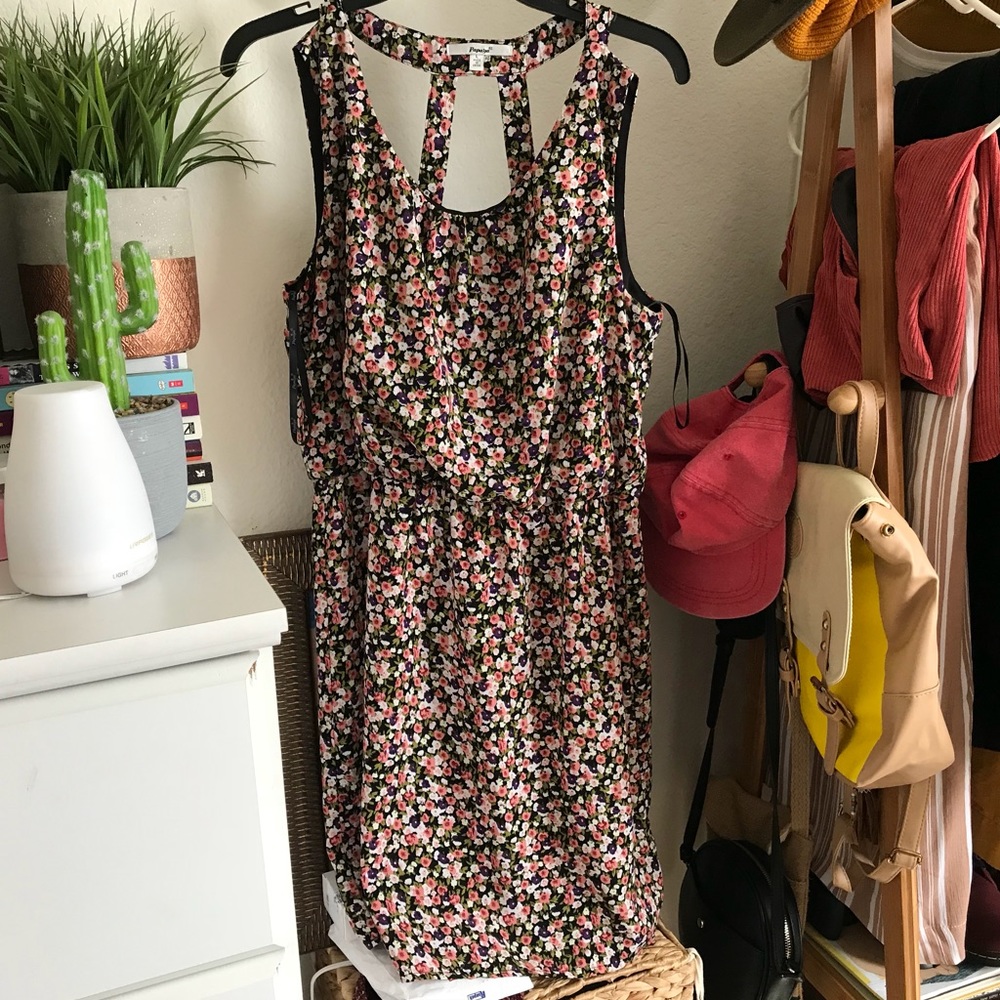 Floral dress 🌺